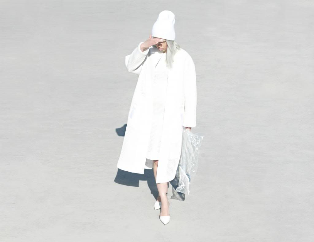 photo lveaestheticswhiteshowstudio.jpg