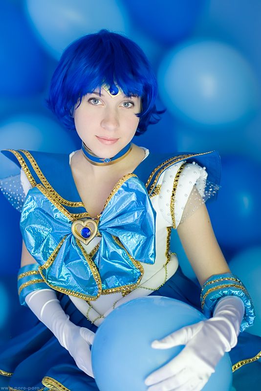 zu Deutsch Schöne Mädchenkriegerin Sailor Moon Schöne Asiatin des Wassers Cosplay zu Deutsch Schöne Mädchenkriegerin Sailor Moon Schöne Asiatin des Wassers Cosplay
