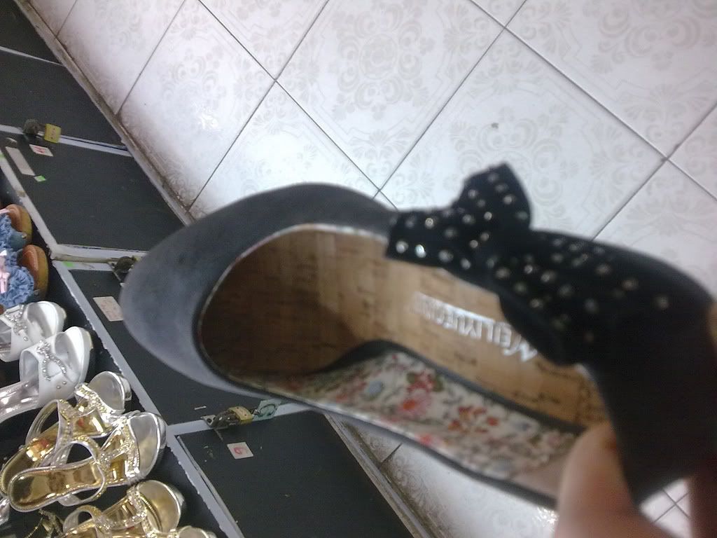 cần tìm gấp Giày Búp Bê - ( có hình ) - ai biết ở đâu bán chỉ dùm em..Em cám ơn nhiều - 2