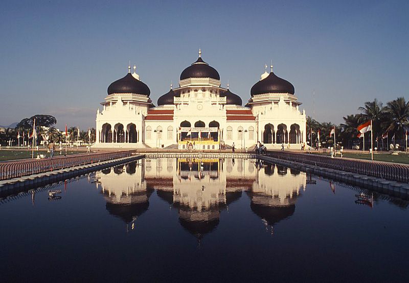 Masjid Baiturrahman Banda Aceh Memiliki  Nilai Historis Tinggi
