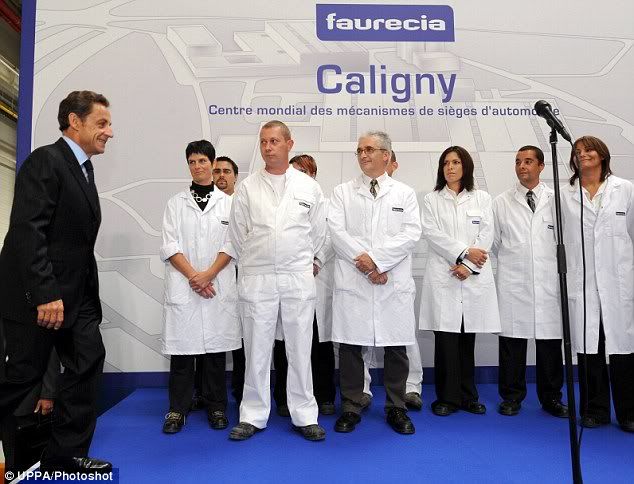 Presiden Sarkozy memang agak sensitif dalam hal urusan tinggi badan