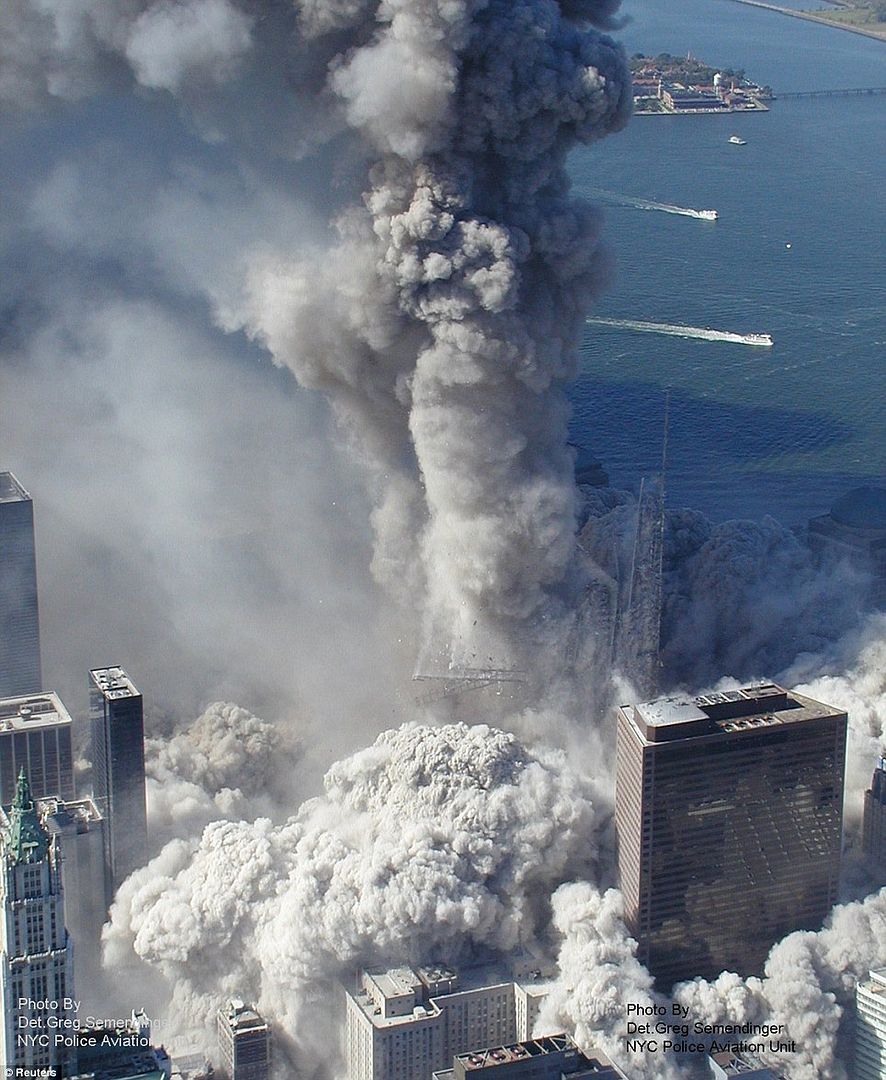 foto foto tragedi teroris di wtc new york