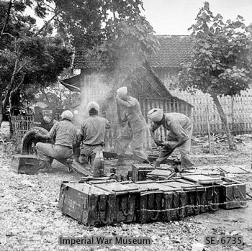 Tertempuran terus berkobar untuk tetap mempertahankan Surabaya agar tidak jatuh ke tangan Sekutu