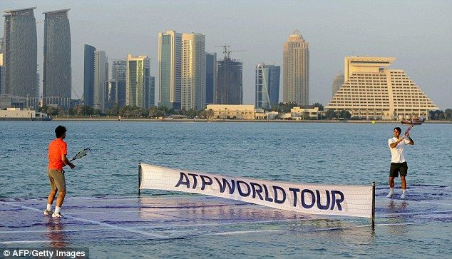 Lapangan Tenis Terapung di Doha Qatar