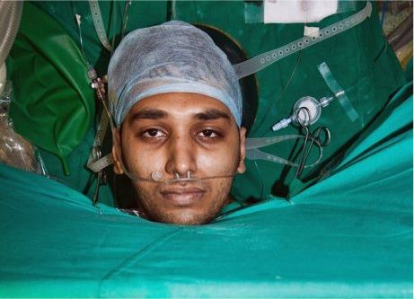 pasien operasi jantung terbuka matanya