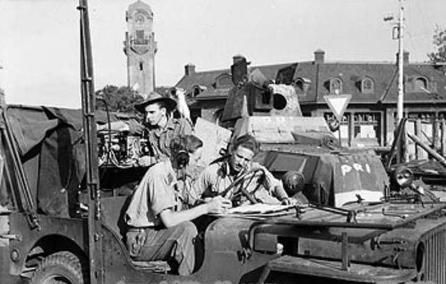 Tentara Inggris Sedang Menyusun Strategi untuk menguasai kota Surabaya