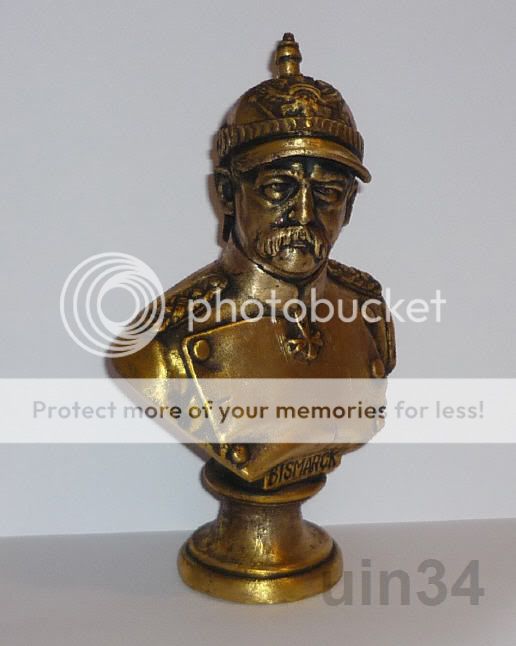 German statesman politic Otto von Bismarck bust H 19cm  